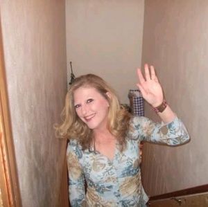 Meet your Posher, Debra